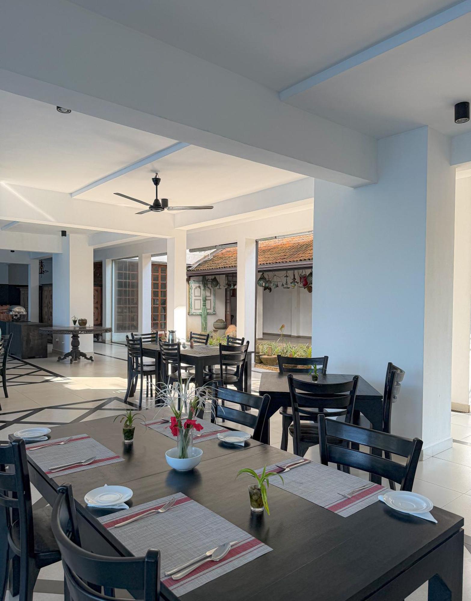 Serendib Beach Hotel Bentota Exterior foto